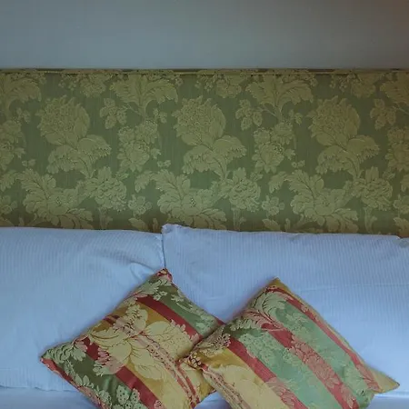 Ca Meison Oda ve Kahvaltı Cannobio