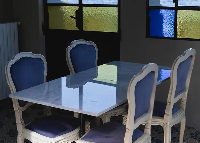 Ca Meison كانوبيو